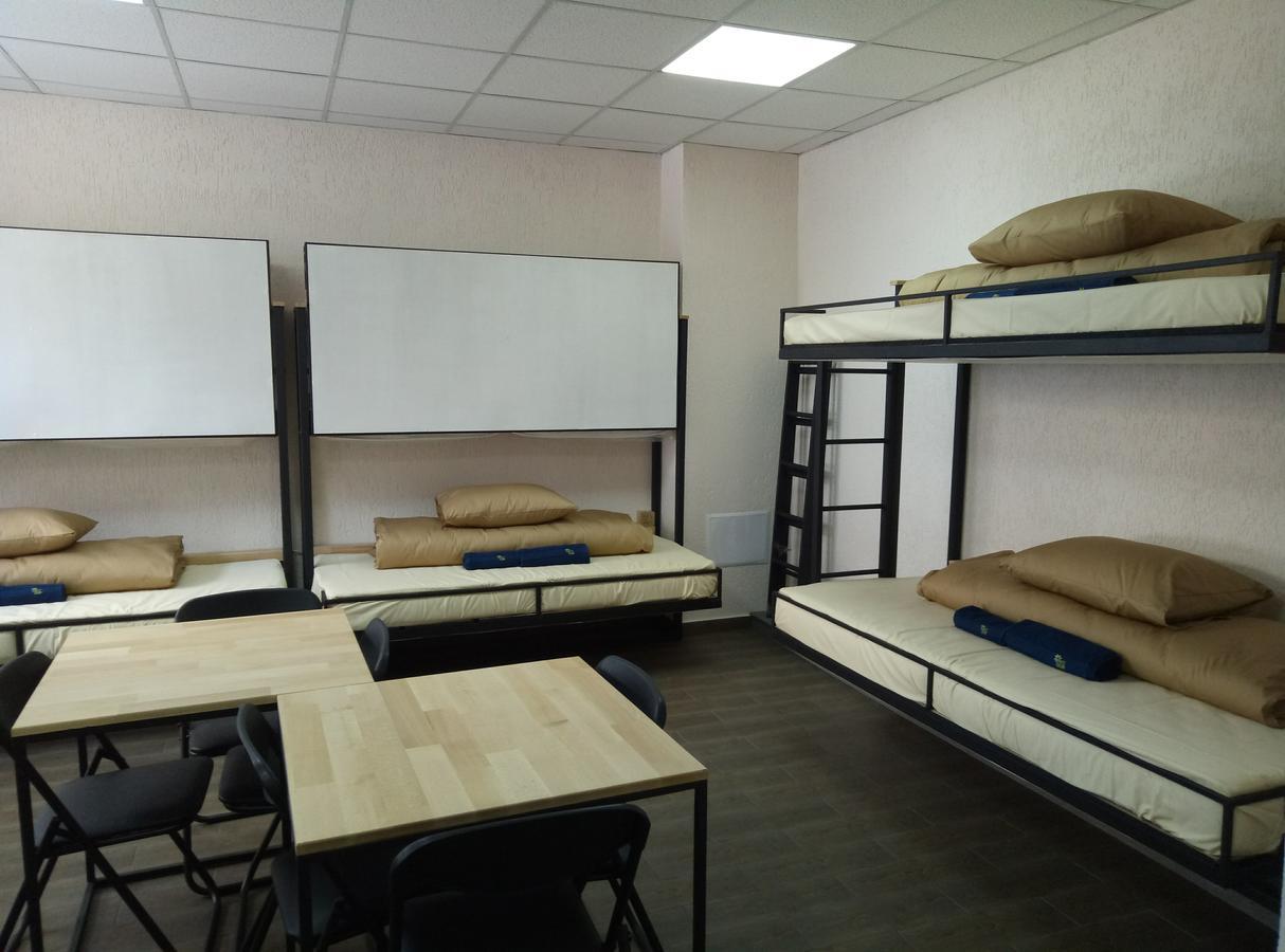 Hostel Svit Hub Kamianets-Podilskyi Ngoại thất bức ảnh